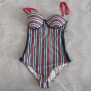 Colombian Swimsuit Esmeralda